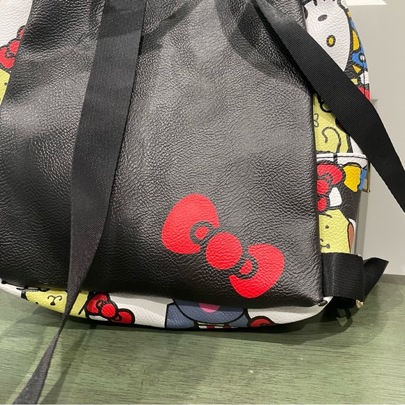 NEW HELLO KITTY & FRIENDS CHARACTERS MINI BACKPACK main image 4